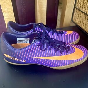 Nike MercurialX Athletic Shoes in Purple and Orange Indoor Soccor size 6.5